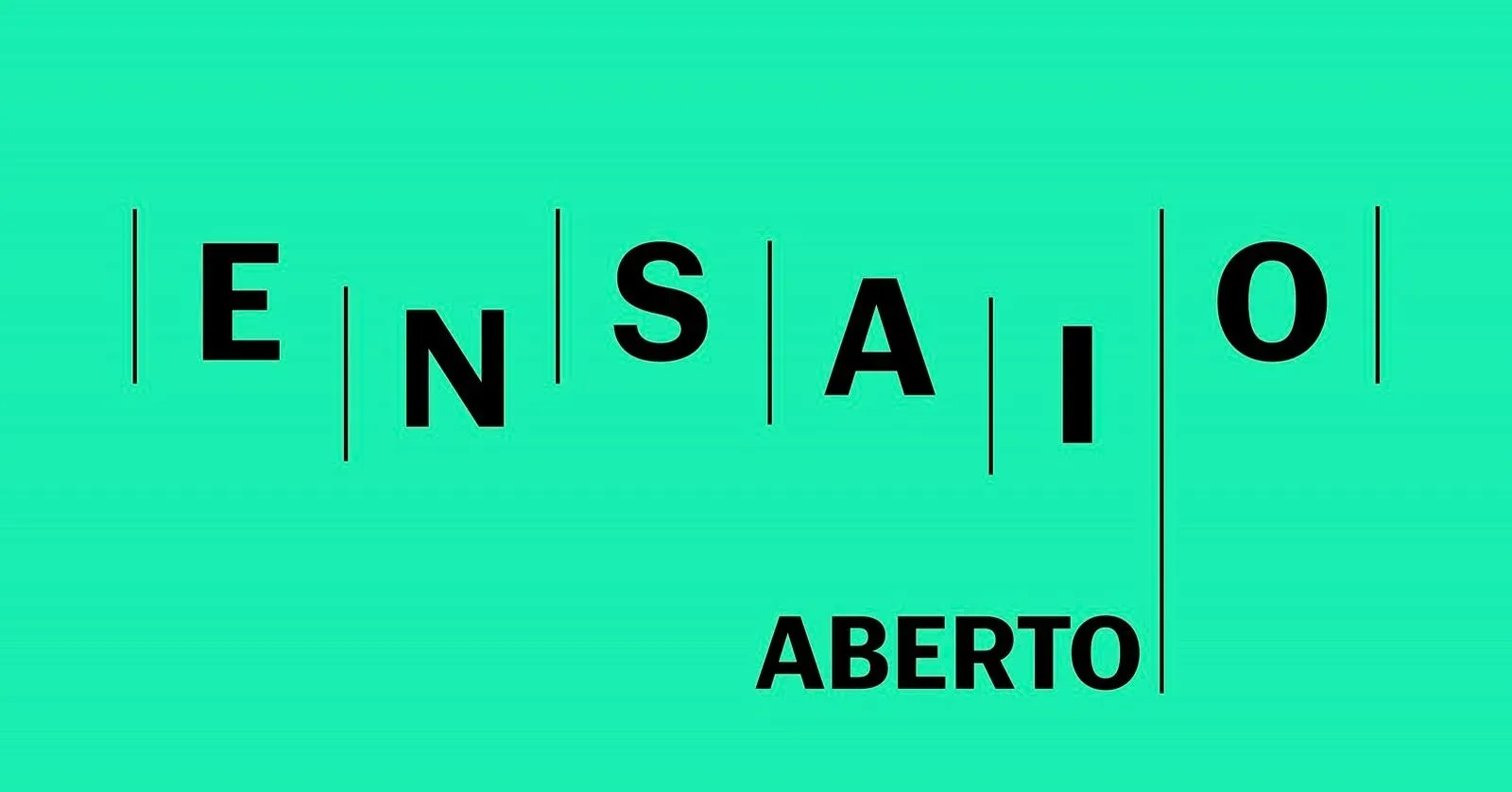 Foto do público da Sala São Paulo aplaudindo a um concerto.